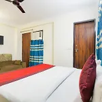 Hotel River Front Near Igi Airport