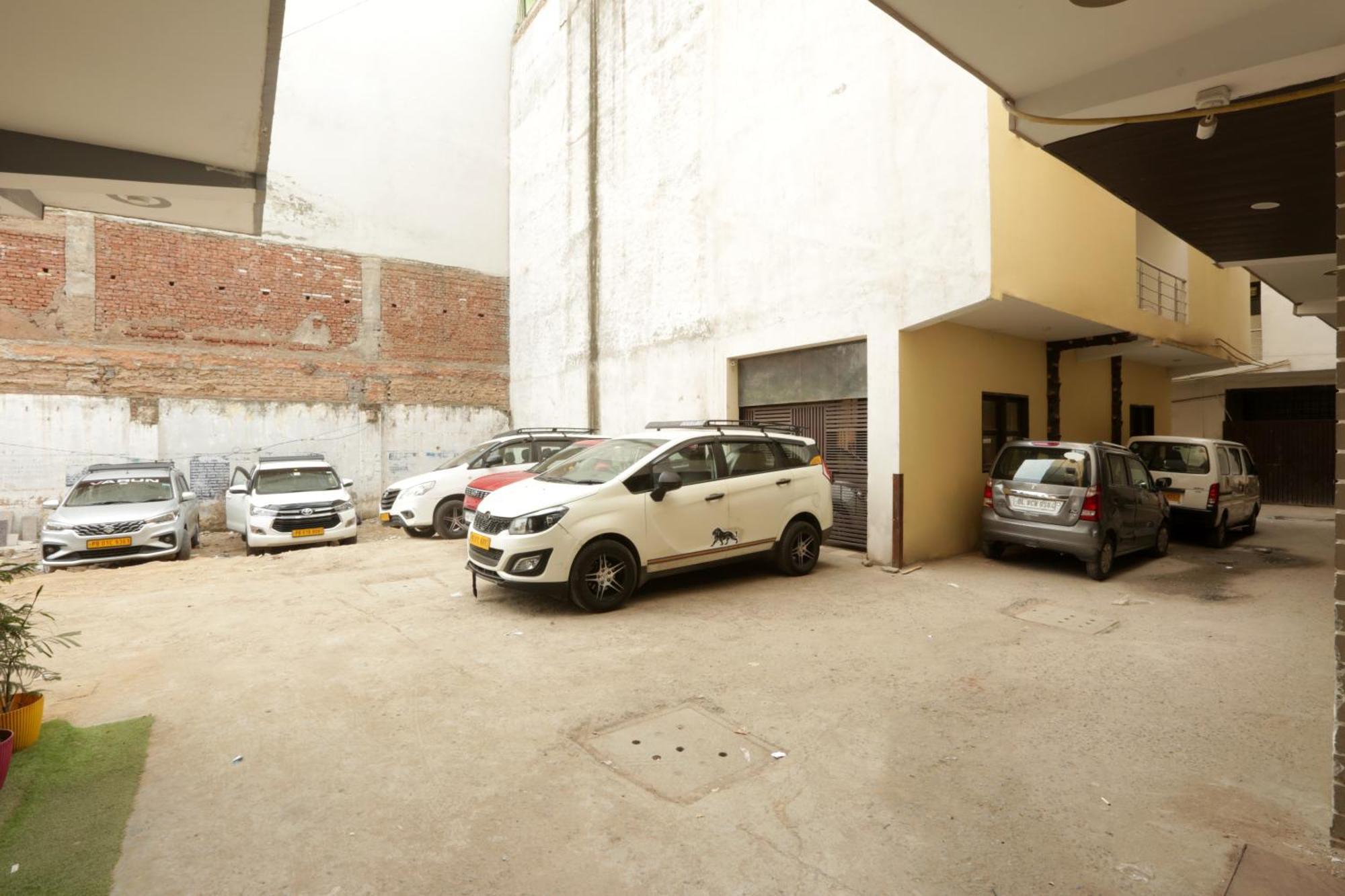 Bed & Breakfast River Front Near Igi Airport New Delhi