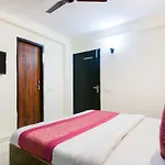 Hotel River Front Near Igi Airport